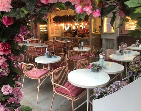 Elan Cafe Market Place